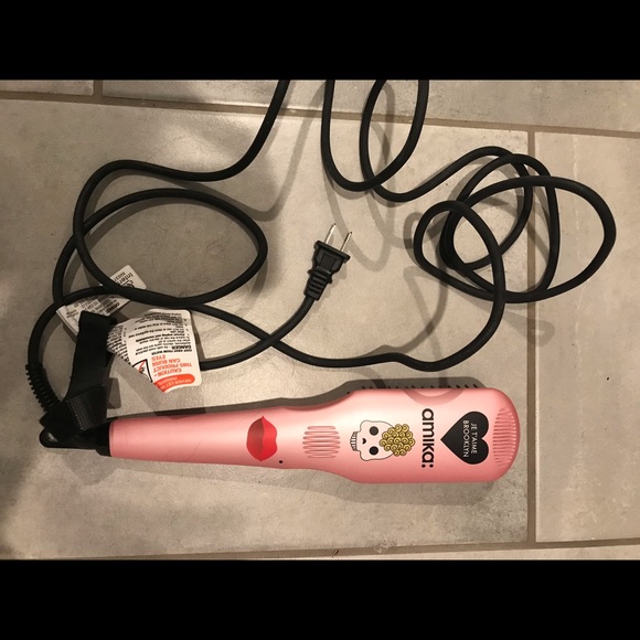 amika Other - amika Limited Edition Straightening Brush amika Other - amika Limited Edition Straightening Brush